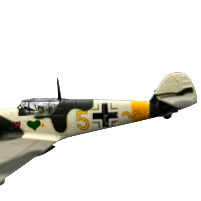 Немецкий истребитель второй мировой войны в масштабе 1:72, 1/72, модель BF109 BF-109 Me-109, литая металлическая модель самолета, детский подарок