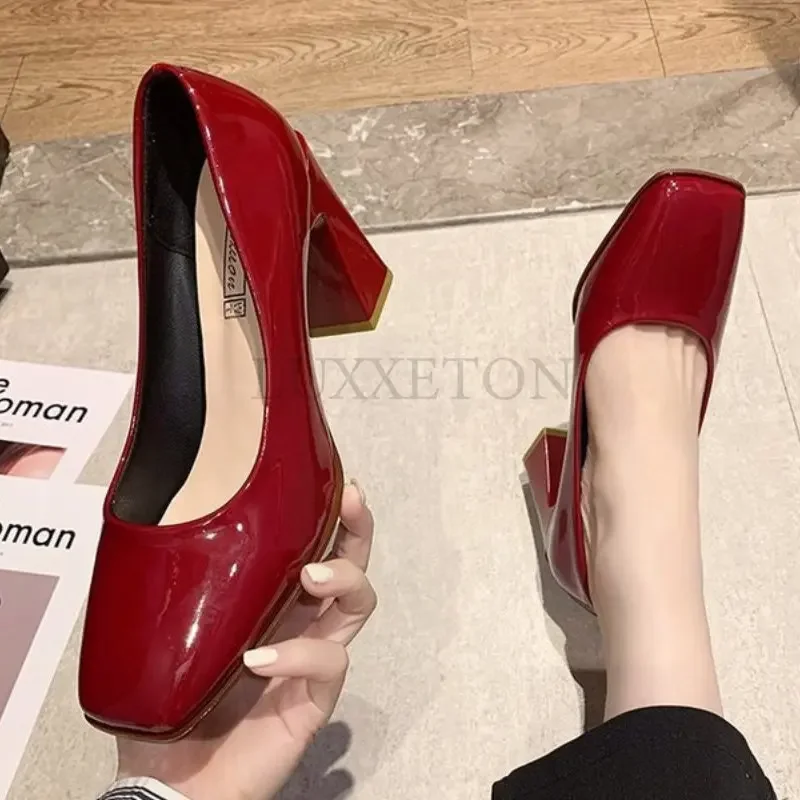 Patent Leather Women Pumps Retro Square Heel Single Shoes College Style Squares Head Leathers Shoe Student High Heels 8CM