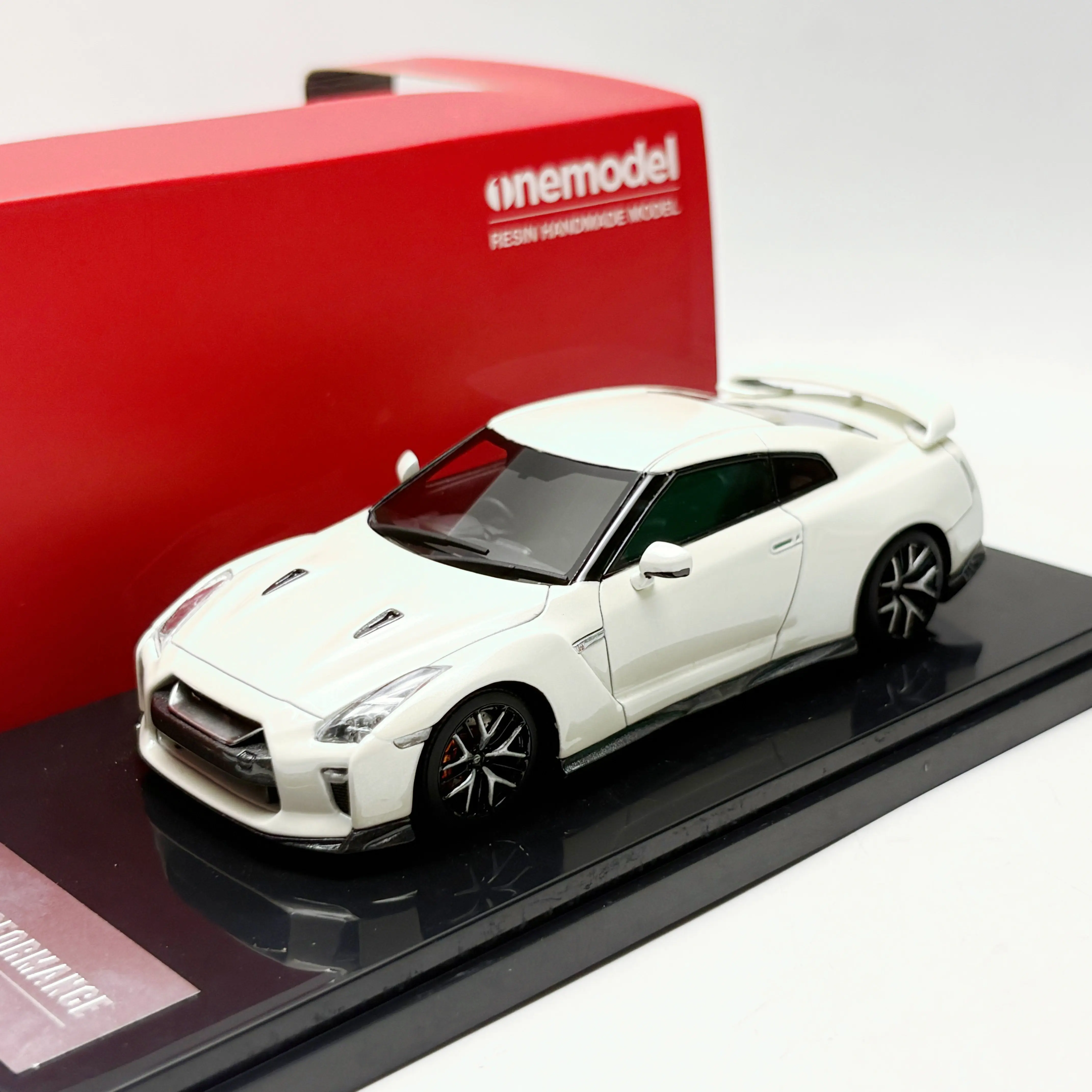 ONEMODEL 1/43 Scale GTR R35 Resin Car Model