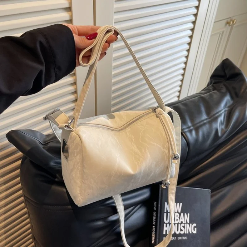 

2025 New High-end Luxury Brand Ladies Leather Shoulder Bag Famous Designer Elegant Simple Paris Fashionable​