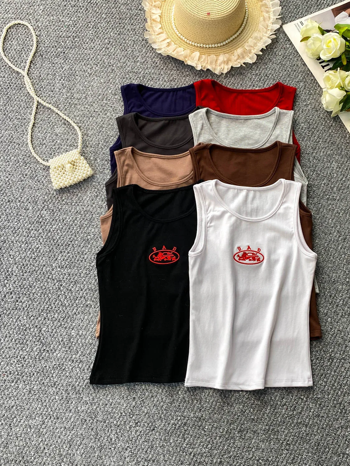 Fashionable Summer Knitted Sleeveless Vest Women's Inner Wear Embroidered Slim Fit Stylish Dragon And Phoenix Patterned Top