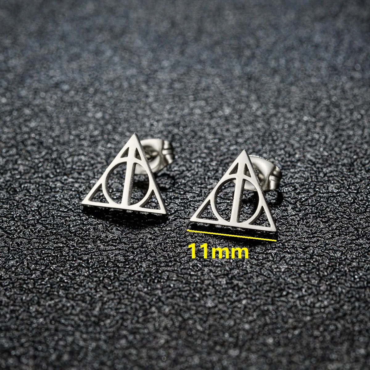 1Pair Simple Triangle Stud Earrings For Women Movies Jewelry Stainless Steel Oorbellen Geometric Triangle Small Earrings