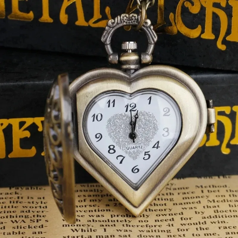 Steampunk Vintage Heart Dial Smooth Digital Hollow Quartz Pocket Watch with Necklace Pendant Exquisite Gift for Men Women