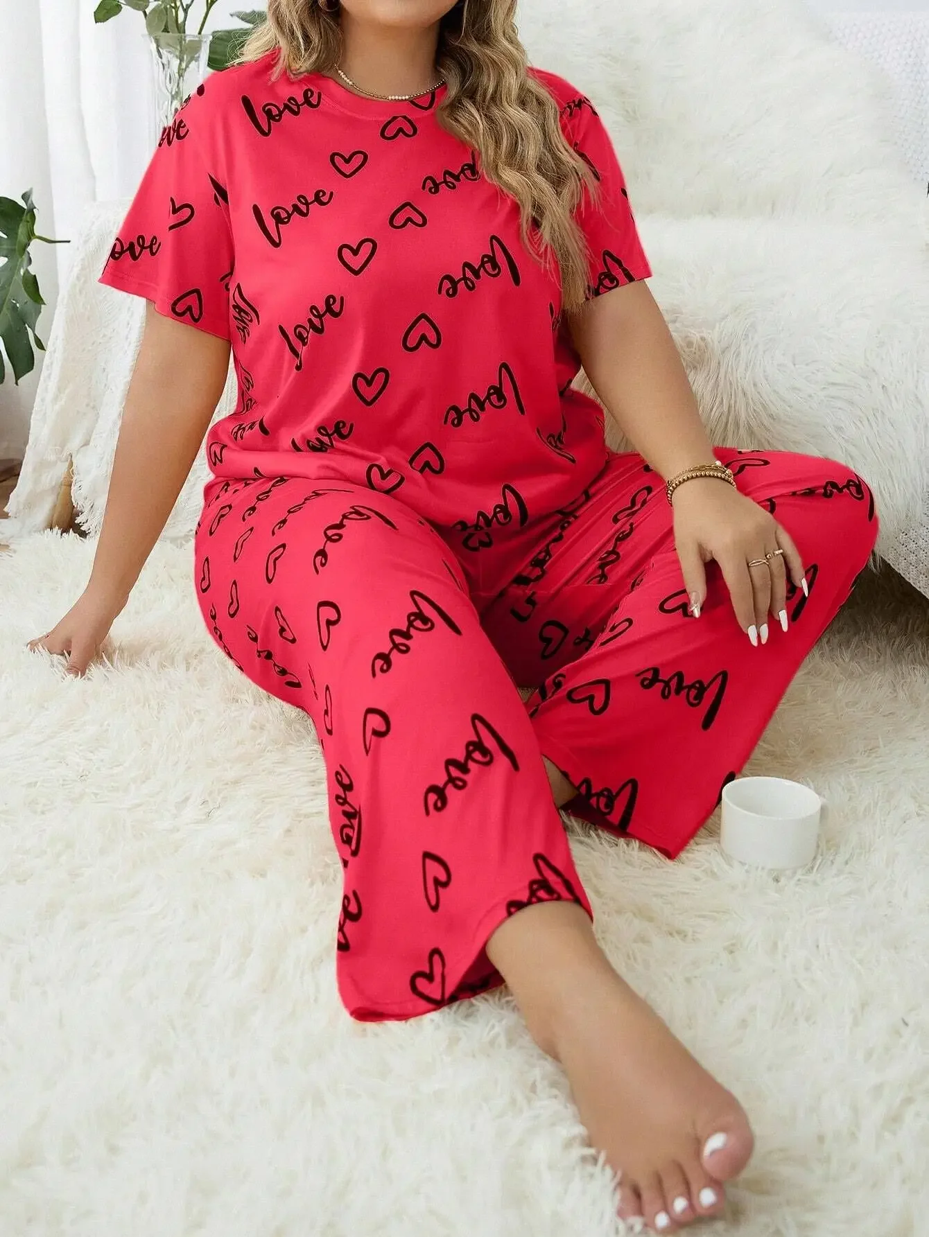 

Plus Size 3XL 4XL 5XL Sleepwear Heart Letters Print 2 PCS Pajama Set Women's Casual Short-Sleeve Top and Pants Loungewear