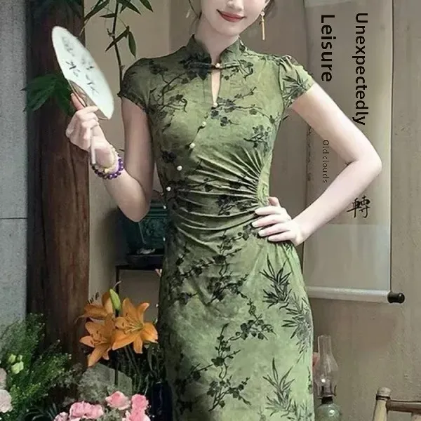 Abito da donna con gonna lunga alla caviglia primavera estate Nuovo abito cheongsam ricamato in stile cinese 2025 scava fuori la vita