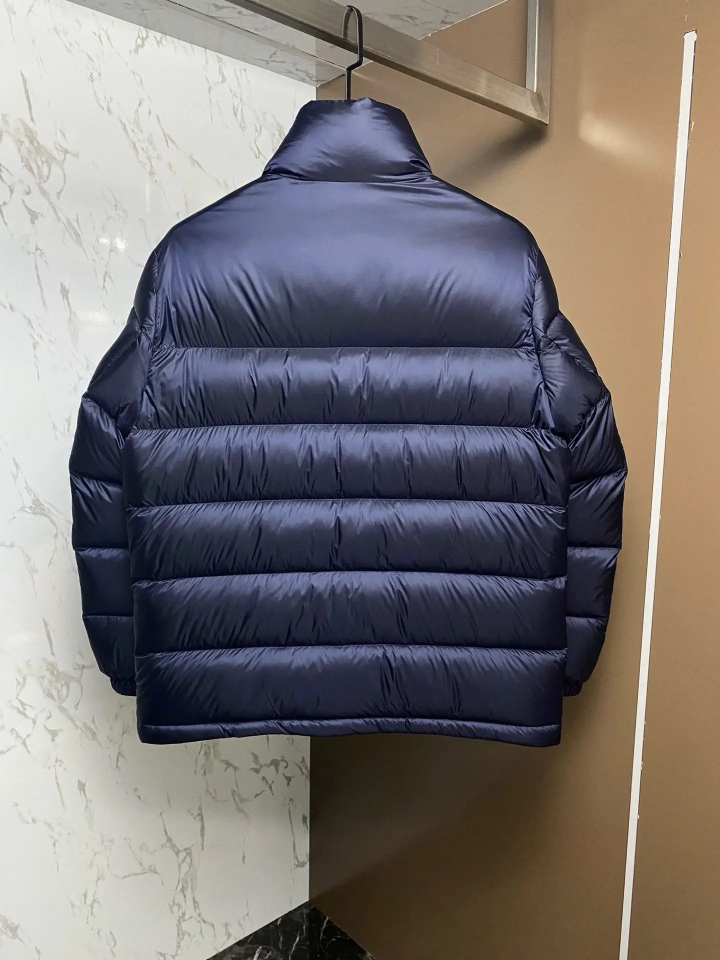 Hot Sale 2025 Men's Short Puffer Jacket, Luxury Matte Quilted Coat, Stand Collar