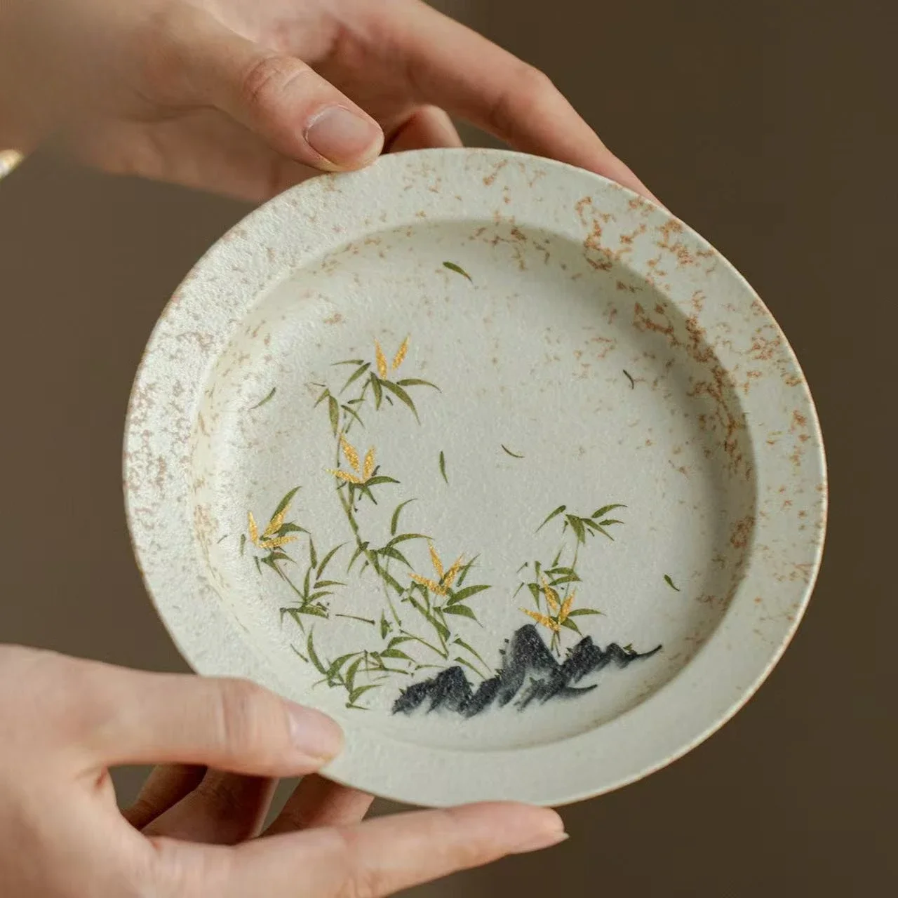 1 unidad de pequeña maceta de cerámica antigua pintada a mano, verde y naranja, con diseño de bambú dorado, que también sirve como plato para refrescos, plato para té seco y soporte inferior.