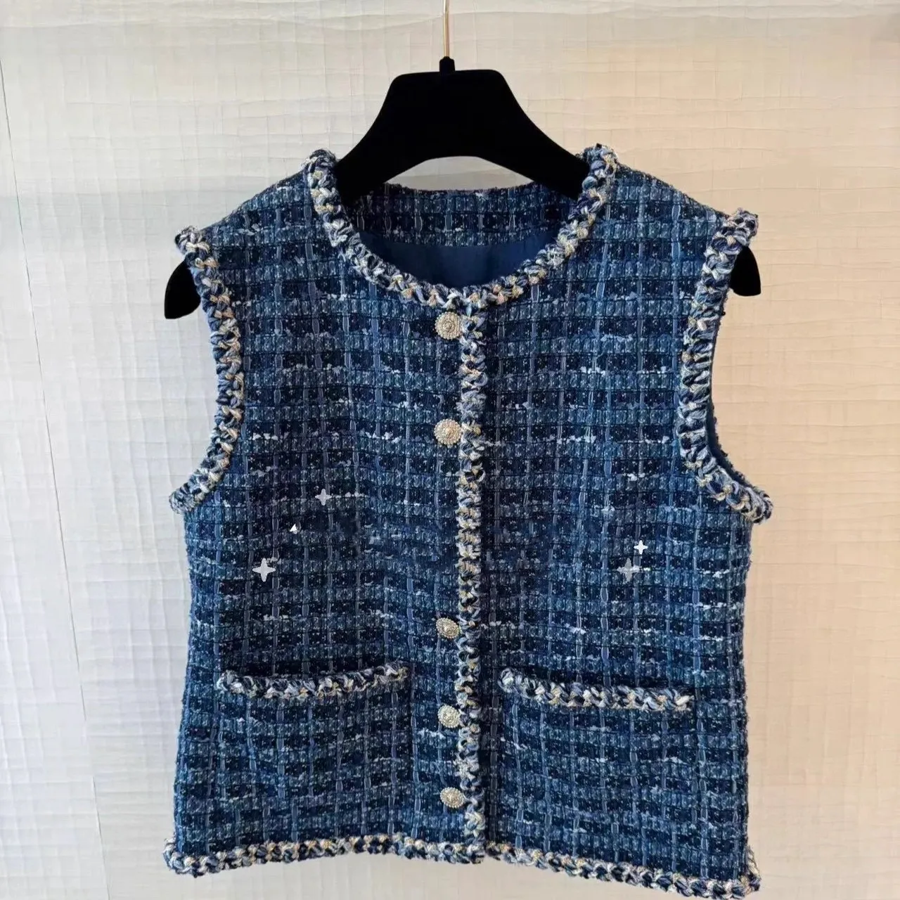 

Autumn new vest front metal engraved decoration casual age reducing woven tweed jacket