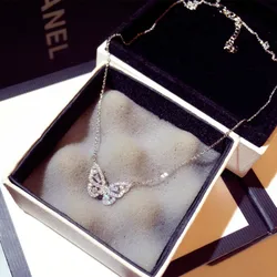 2022 Vintage Butterfly Pendant Necklace for Women's Fashion Chain Charm Jewelry Party Wedding Gift Niche Design Clavicle Chain