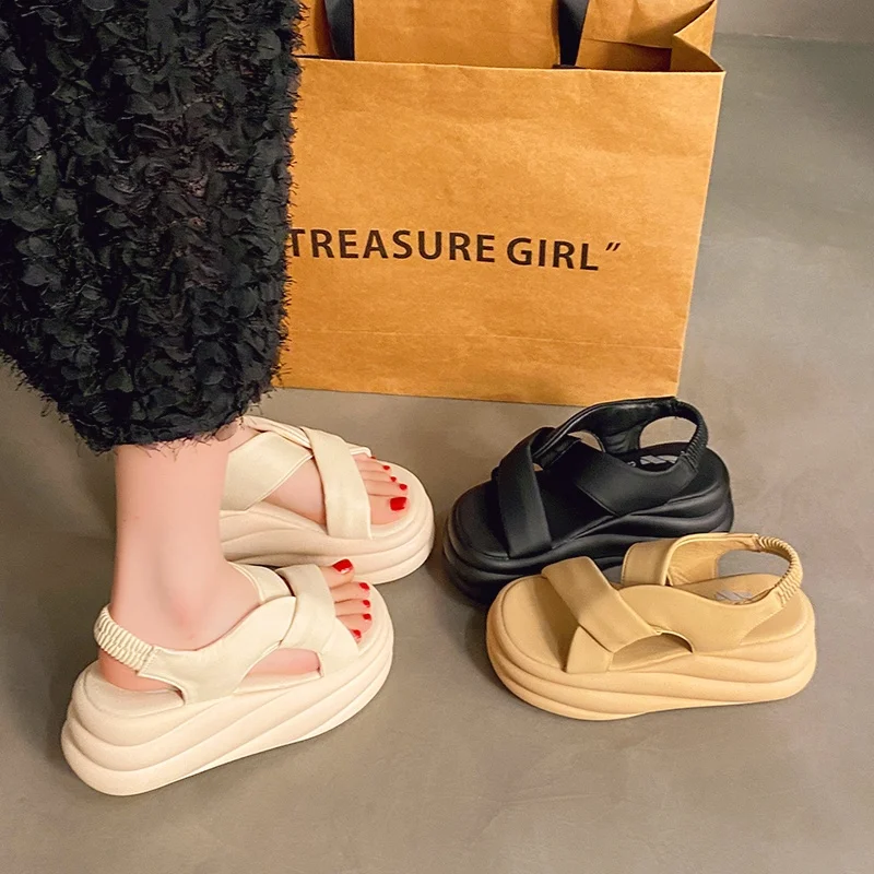 

Female Sandal 2024 Summer Increasing Height Sale Of Women's Shoes Clear Heels Muffins shoe Girls Outside New Beach Flat Clogs