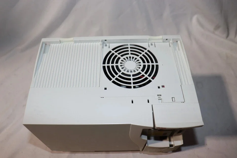 

ACS510-07-023A(025A)-4 ACS510-07-031A-4 ACS510-07-038A-4 ACS510-07-045A(046A)-4 ACS510-07-059A(060A)-4 1 Year Warranty