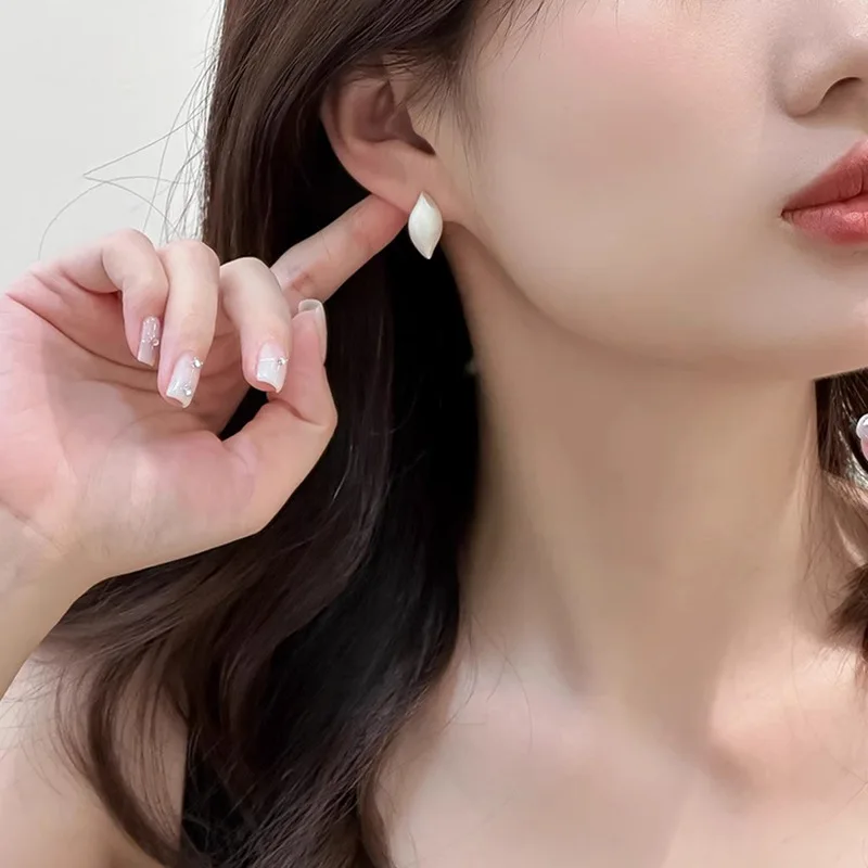 VENTFILLE 925 Sterling Silver Earrings For Women Girl Trendy Leaf Shape Jewelry Prevent Allergy Party Gift Dropshipping Wholesal