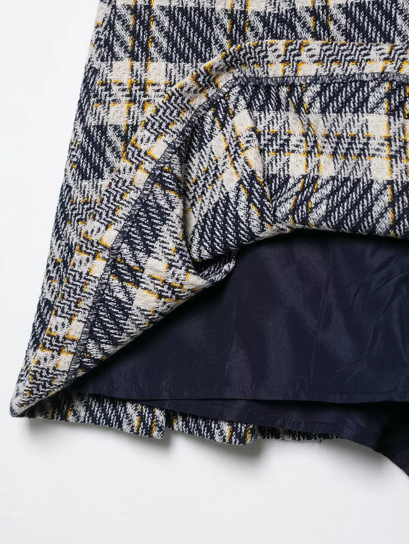 PB&ZA Colete feminino xadrez sem mangas com botão frontal e minissaia xadrez Conjunto de duas peças para o verão para um visual chique e estiloso