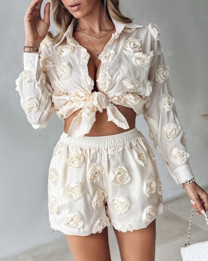 Two Piece Set Women Outfit 2024 Flower-Embroidery Detail Buttoned Turn-Down Collar Shirt & High Waist Pocket Design Shorts Set