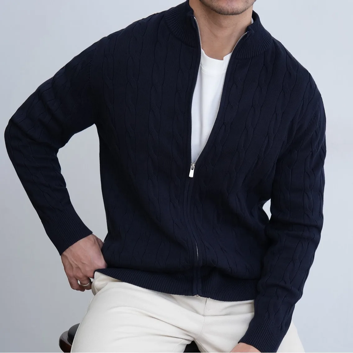 2026 Spring and Autumn Twisted Pattern Slim-fitting Jacquard Stand-up Neck Knitted Cardigan Men's Old Money Style