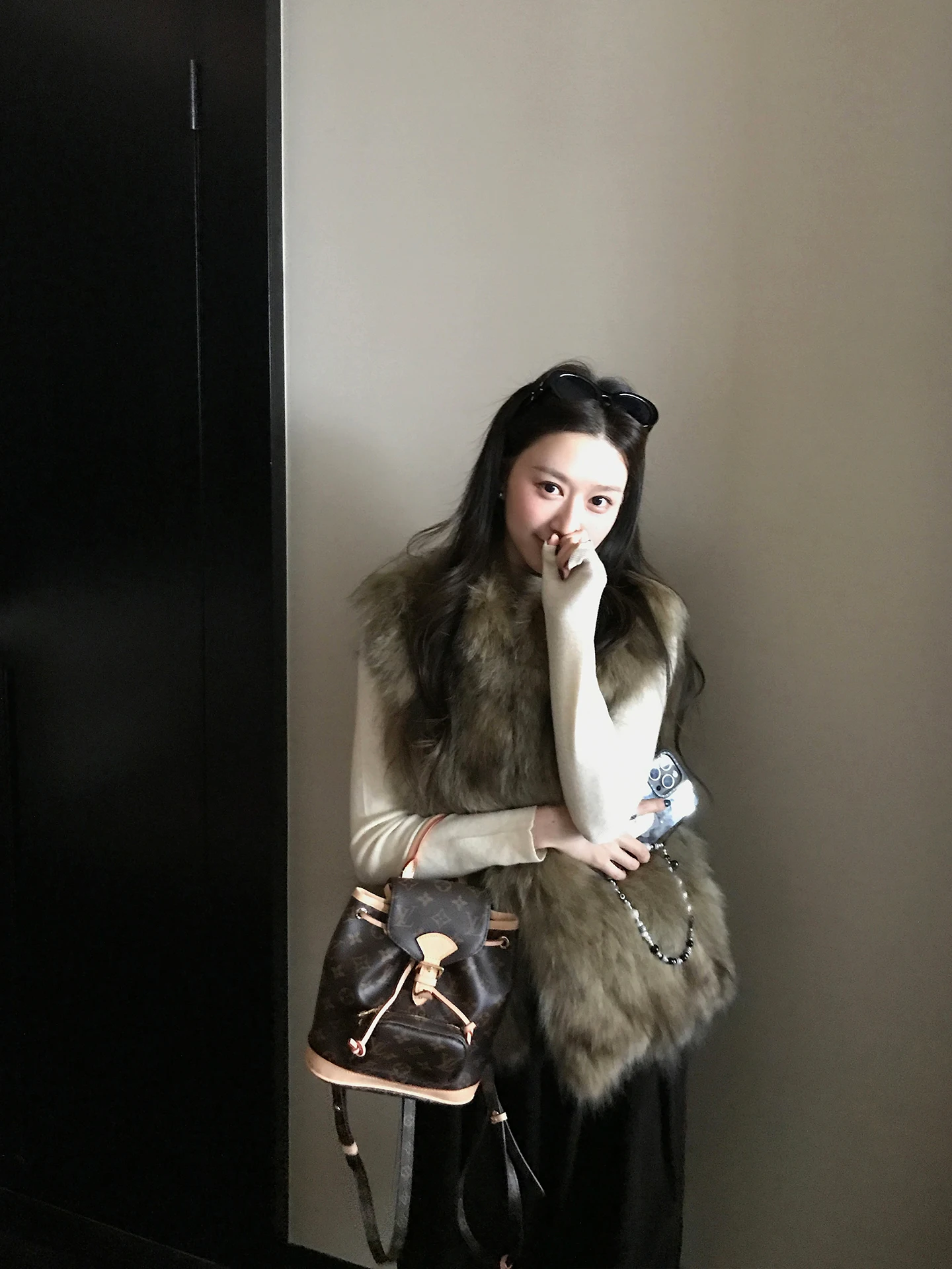 

Шуба JAJA из меха норки, большая версия, женская, с капюшоном, новая модель, корейский дизайн, без рукавов, полиэстер...