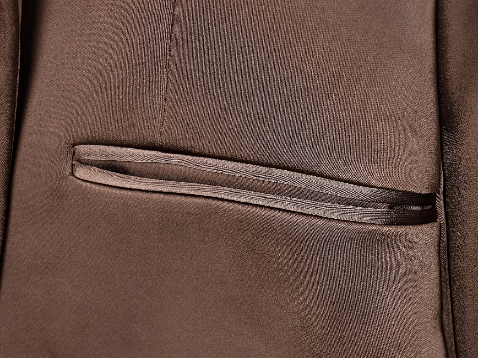 BSAY عارية الذراعين الساتان الملمس بليزرات المرأة أزياء الخريف الشتاء عودة تصميم جوفاء كم طويل مشبك واحد الدعاوى معاطف السترة