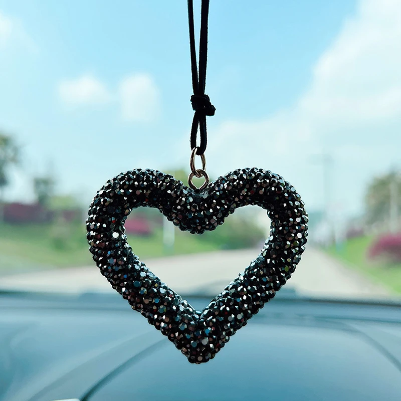 New diamond-encrusted love car pendant heart car interior decoration decoration package decoration pendant girl gift