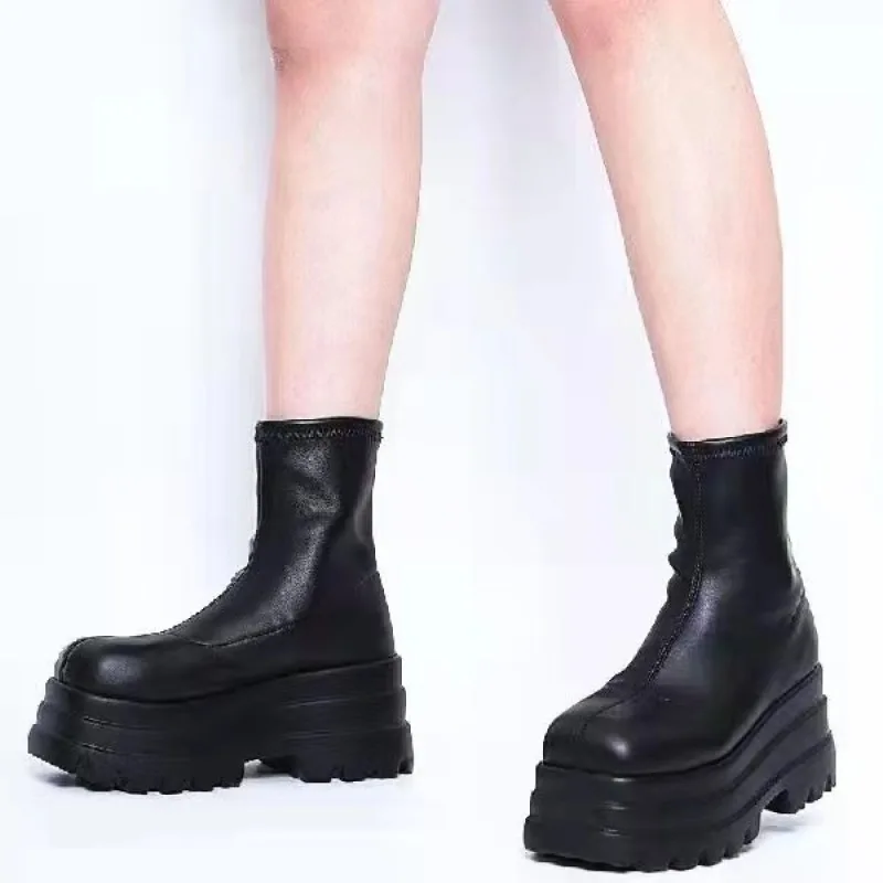 Spot 2023 Autumn and Winter New European and American Matsuke Thick Sole Short Boots for Women Size 43 Square Head