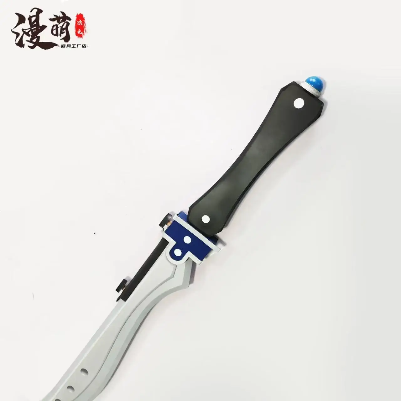 أسلحة السيف اللامعة جوشوا أسطورة الأبطال: مسارات في السماء دعائم تنكرية لحفلات الهالوين وأعياد الميلاد