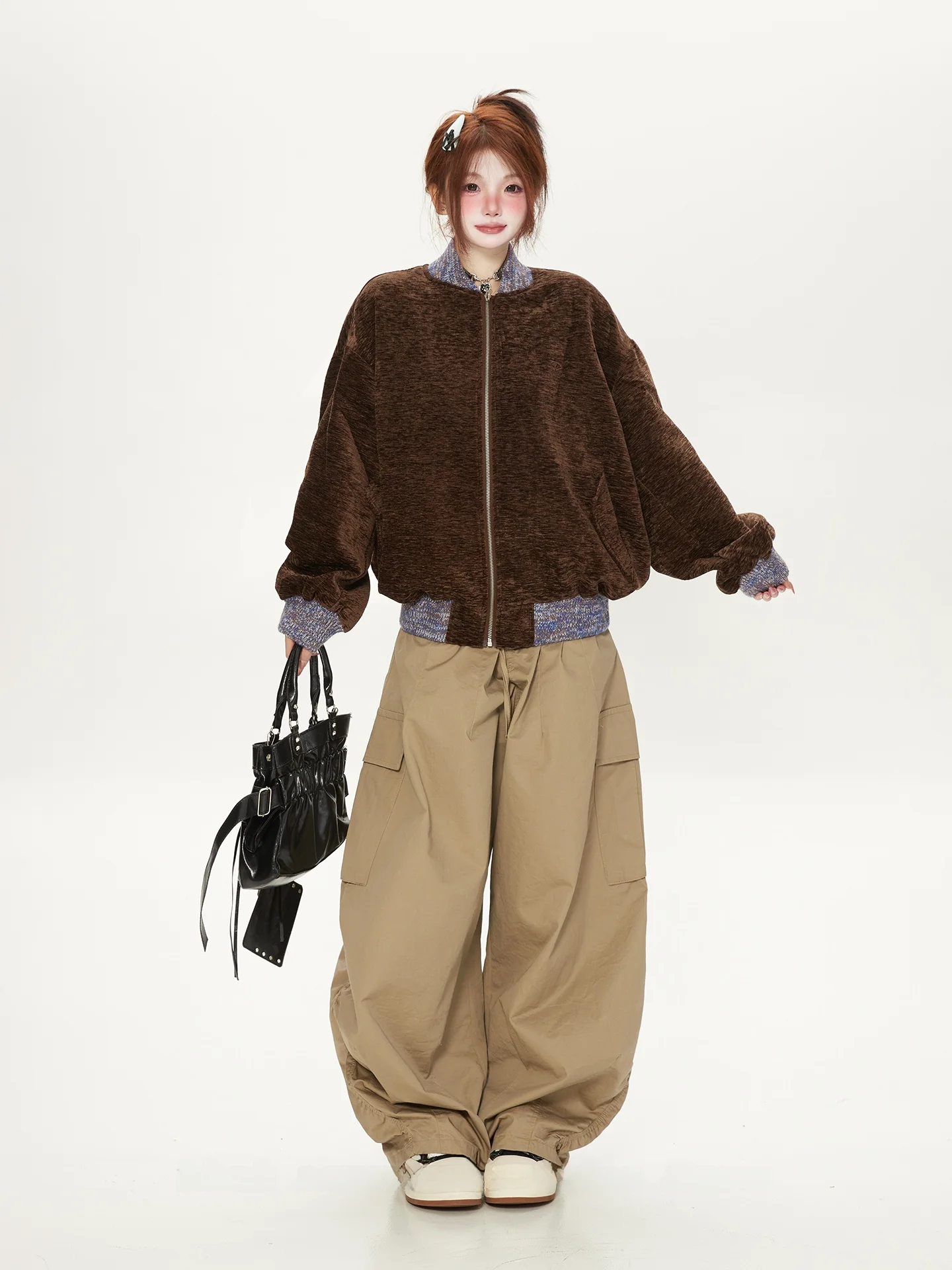 

Коричневое бейсбольное джато из синели в американском стиле ретро, женское повседневное пальто для пары, свободного кроя, вышитое полиэфирное волокно