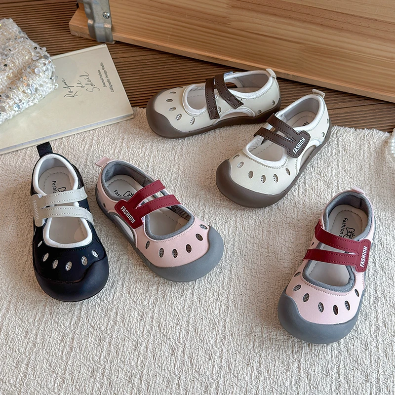 

Kids Sports Sandals Hollowed-out Soft Sole Children Tennis Shoes Toes Capped Non-slip 2026 Summer New Boys Girls Casual Shoes