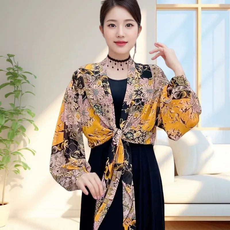 

Summer women Poncho New Fengwei Sunscreen Cloak Ice Silk Chiffon Thin Loose Fashion Cape Floral Top P3