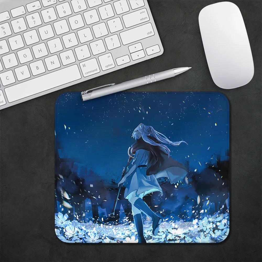 Bilibili Anime F-Frieren Gaming Mouse Pad XS Small Mousepad For PC Gamer Desktop Decoration Office Mouse Mat Deskmat Rug