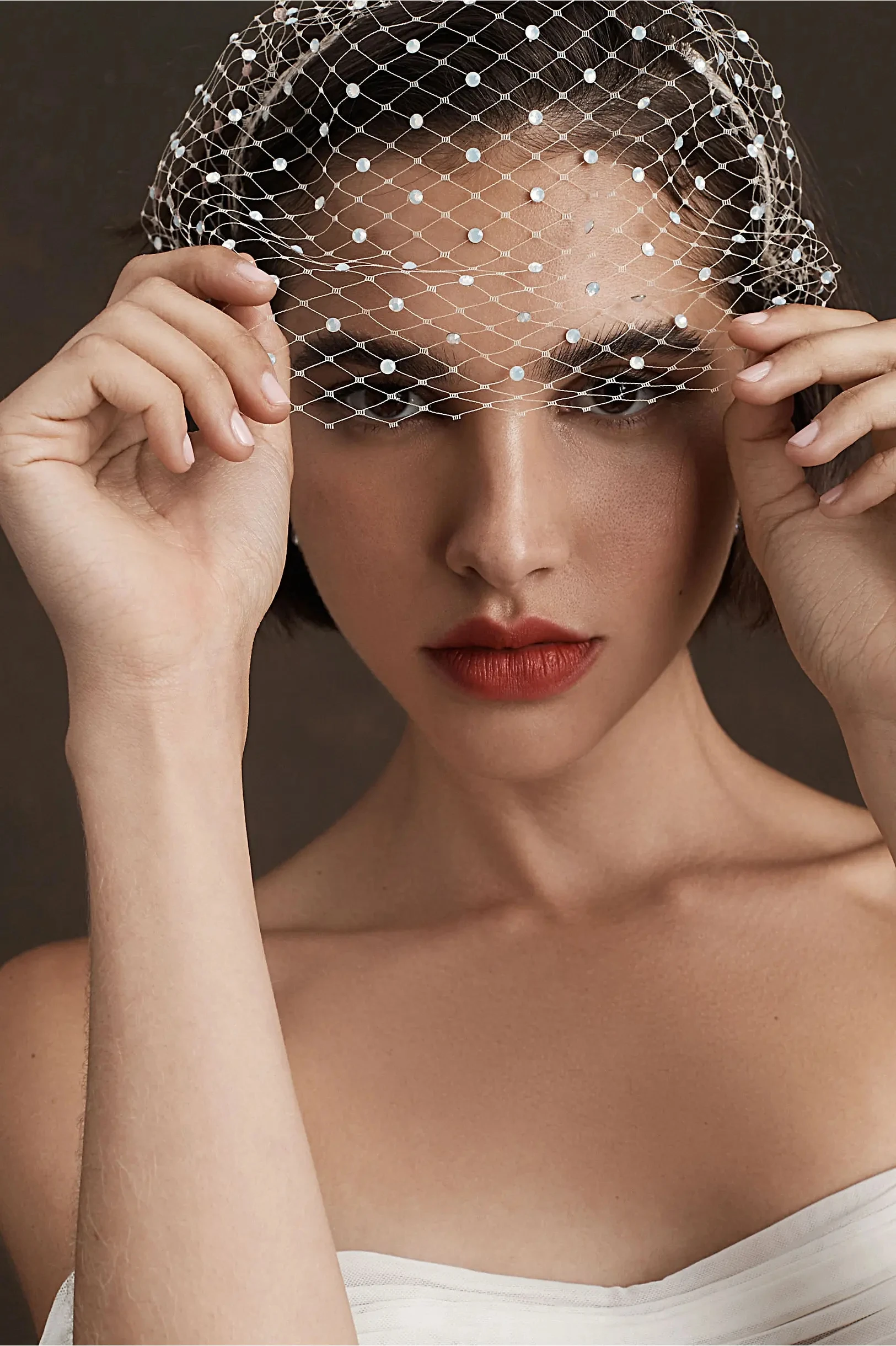 

JM06 Rhinestone Women's Fascinating Veil Retro Charming Hat Bridal Veil with Headhoop Birdcage Wedding Women’s Fascinator Veil