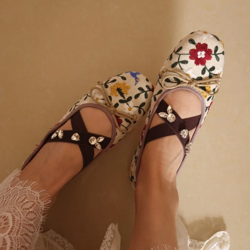 

Женская обувь Мэри Джейн с вышивкой и цветком, леопардовая неглубокая повседневная обувь со стразами, женская удобная модная брендовая балетки на плоской подошве