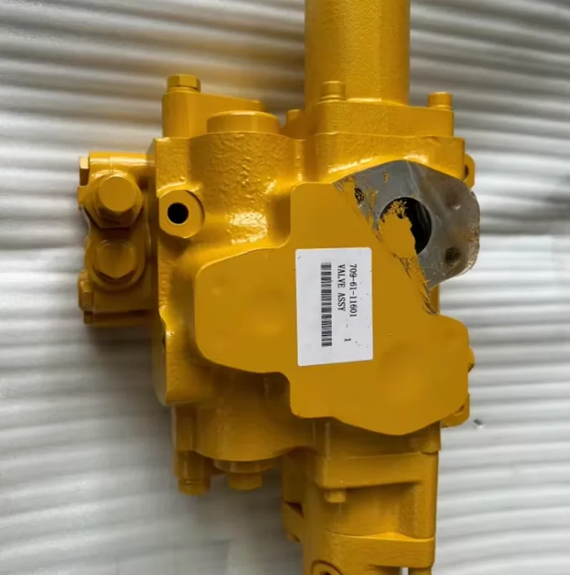VALVE ASS'Y BLADE D375A-3A S/N 17001-UP 7 Track Roller HYDRAULIC VALVE LINE  709-61-11601