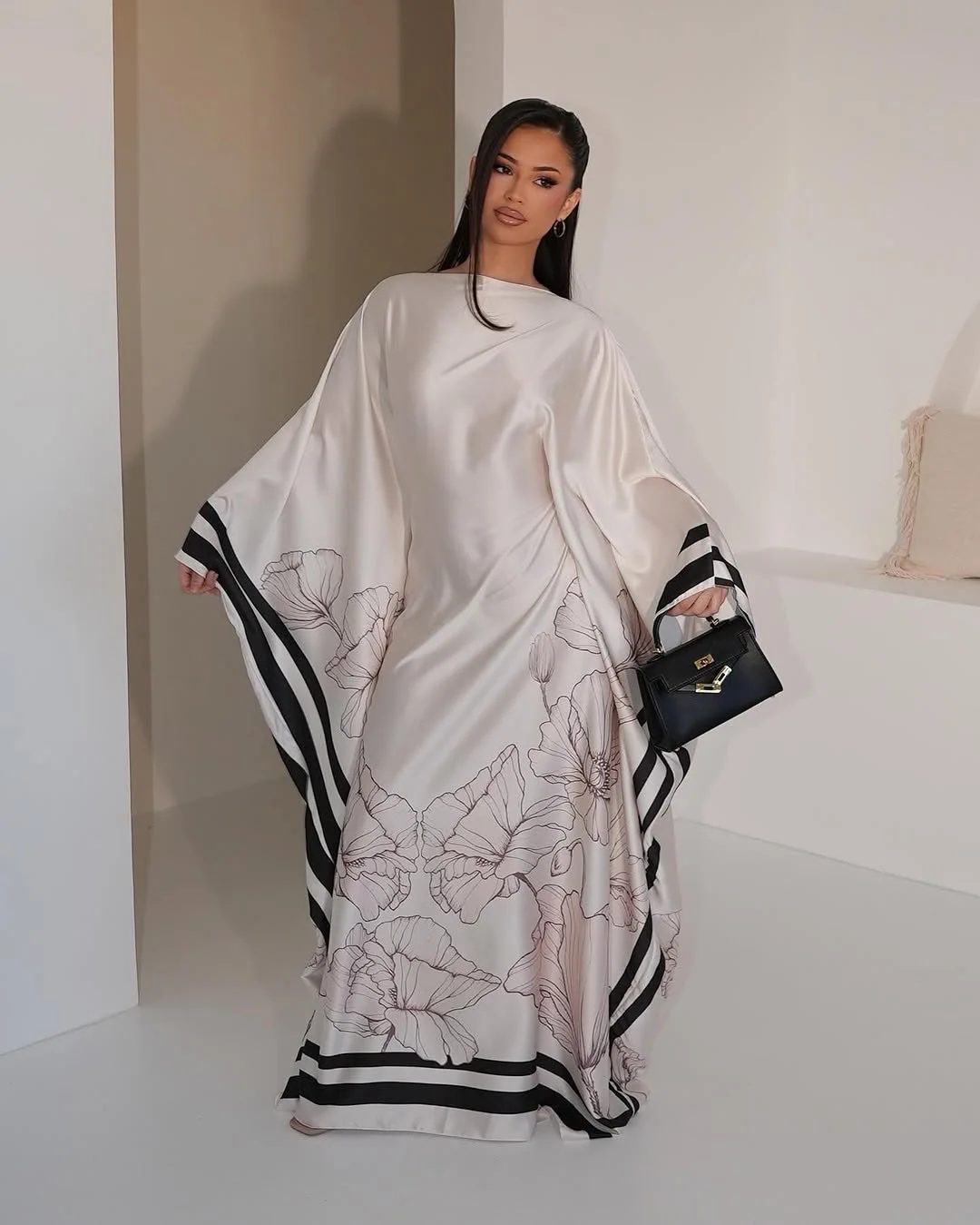 

Элегантный халат с цветочным принтом и рукавами «летучая мышь», весна-лето, атласное длинное платье с круглым вырезом, повседневное лоскутное свободное платье макси с высокой талией