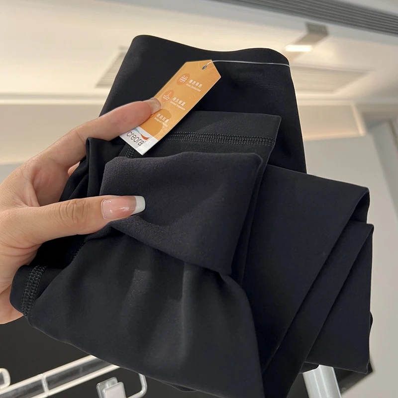 Modische Herbst-Winter-Damen-Fleece-Yogahose mit hoher Taille, Hüftlift, bequem, schmal geschnitten, für Laufen, Fitness, Freizeit und Radfahren. – Detail 7