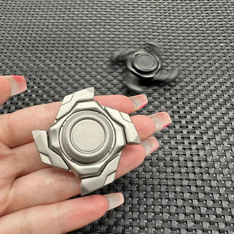 Mini EDC Fidget Spinner Open Armure Top - Jouet anti-stress en métal magnétique pour adultes Soulagement de l'anxiété Fidget Slider Cadeaux de vacances