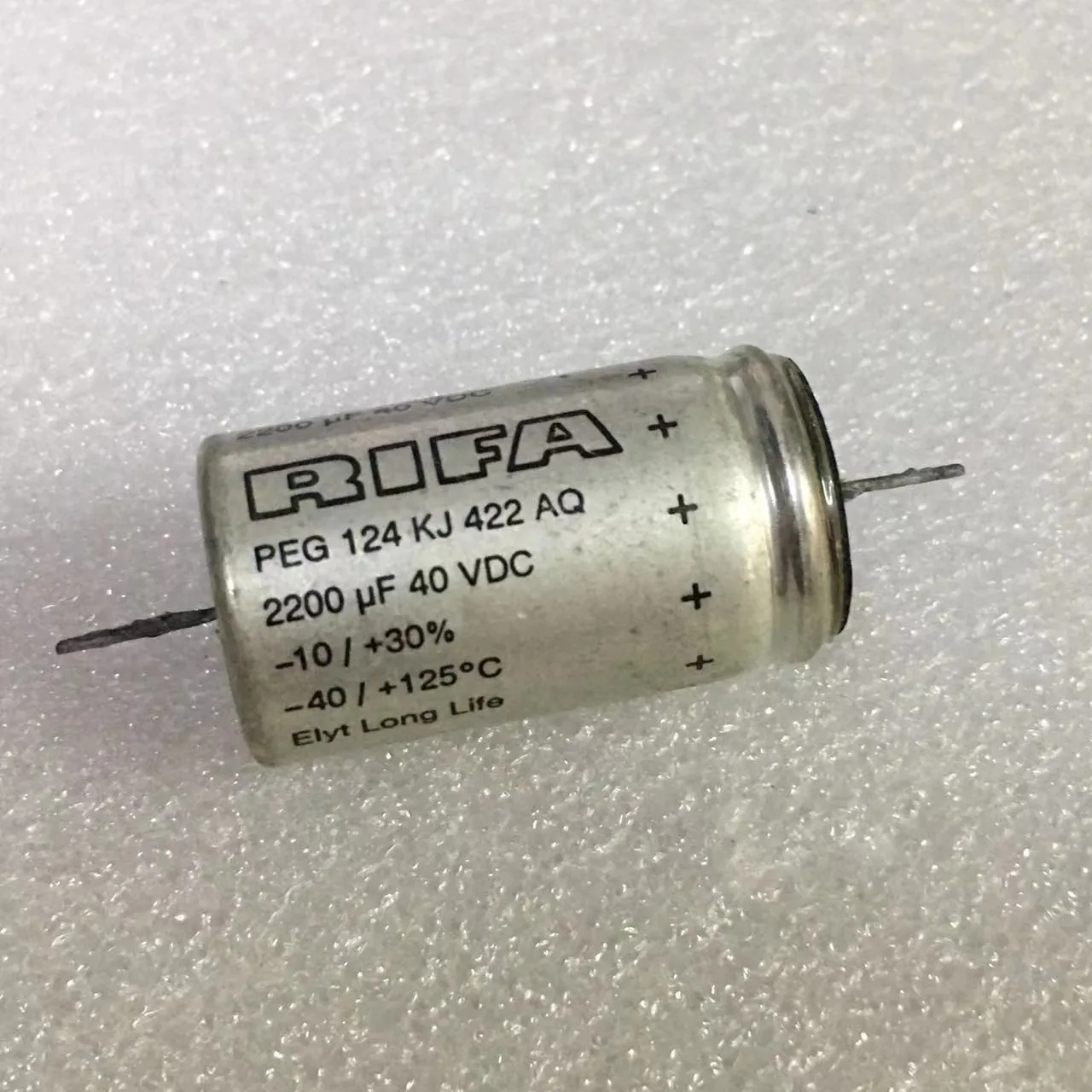 Second-hand disassembled PEG124 series 40V 2200UF long-life high-fidelity audio electrolytic capacitor 20*36.5MM