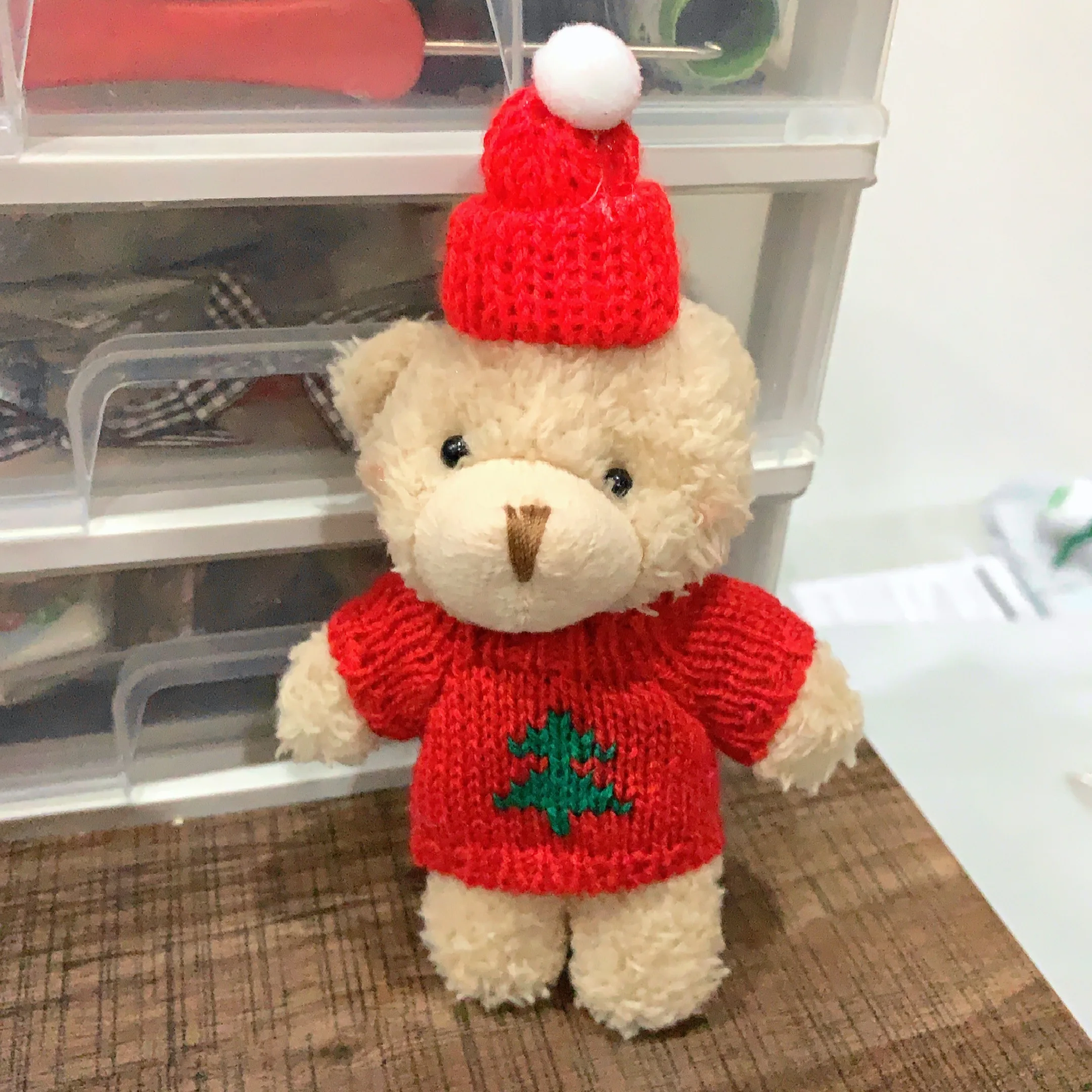 

плюшевая кукла-мишка с бантом на заказ