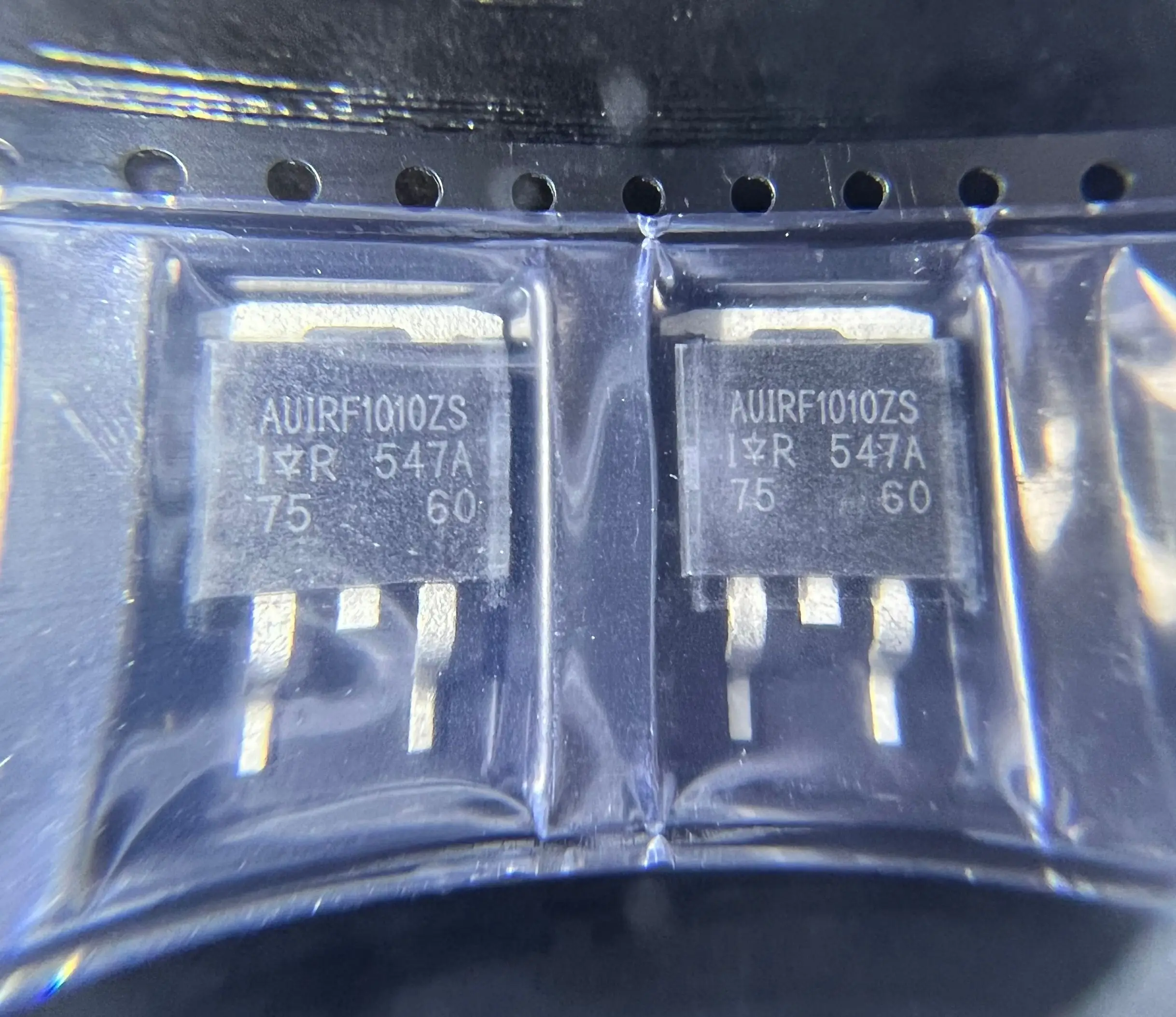 

10 ~ 20 шт./лот AUIRF1010ZS AUIRF1010 TO-263 100% новый оригинальный Бесплатная доставка