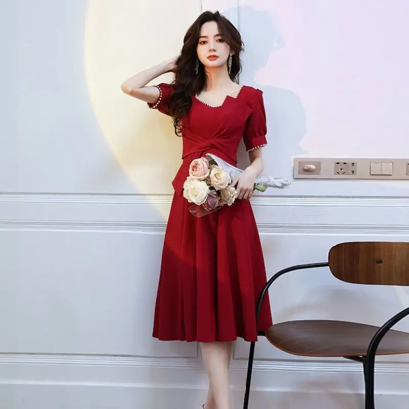 ผู้หญิงชุดราตรีแขนสั้น Elegant Square สีแดงเลื่อม Simple พรหมชุดเดรสปาร์ตี้ยาว A-Line Vestidos อย่างเป็นทางการ