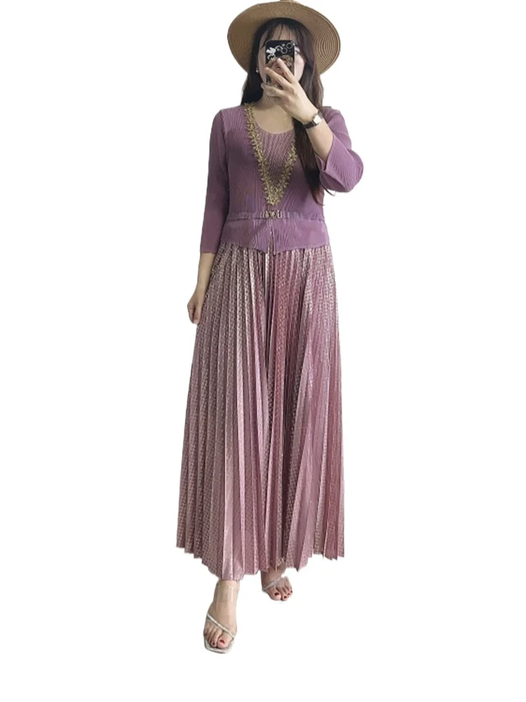 

Miyake Style Pleated Dress for Women 2025 New Gold Stamping Lace Spliced O-neck Long Sleeve Loose Large Size Pleated Skirt
