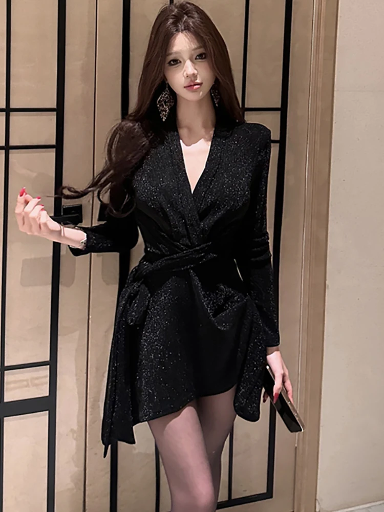 가을 겨울 블랙 브라이트 실크 브이넥 미니 드레스 여성 긴 소매 밴디지 바디콘 드레스 2025 한국 빈티지 헤프번 프로무 드레스