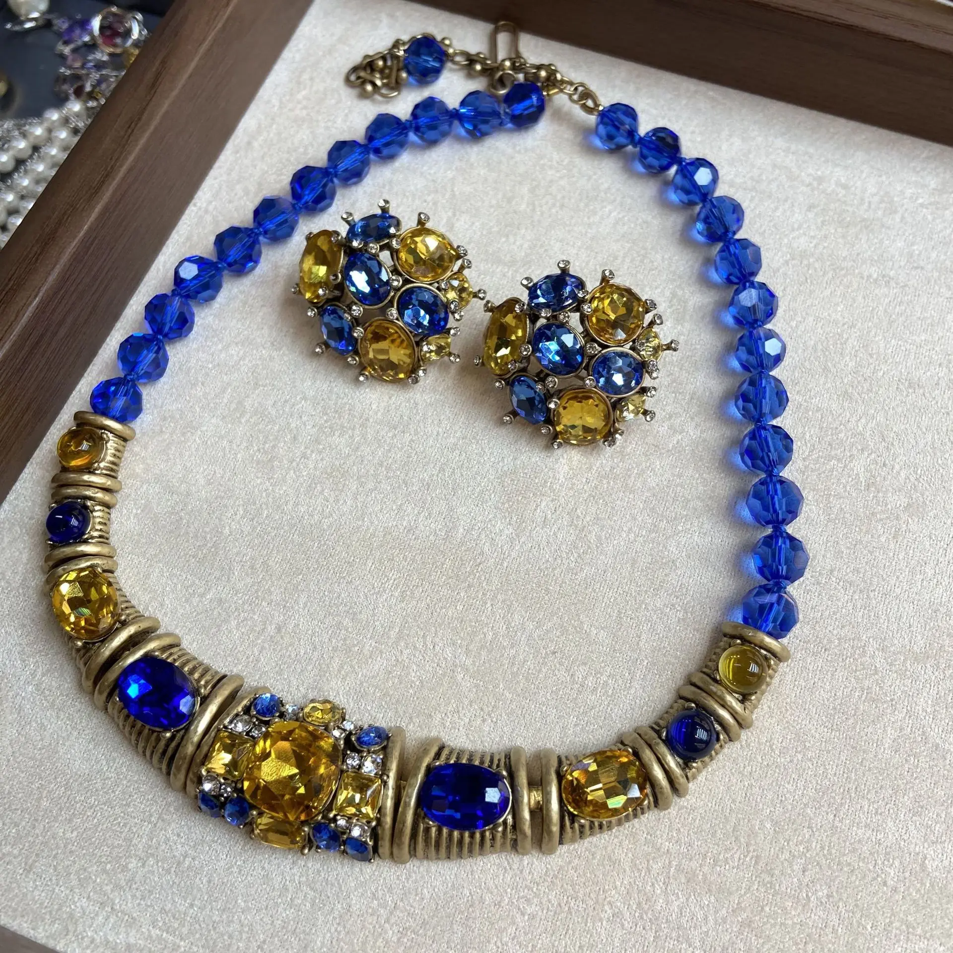 

Vintage Handmade Blue Crystal Necklace Earring Suit Luxury Two Piece Jewelry Set Fashion Accessories High quality