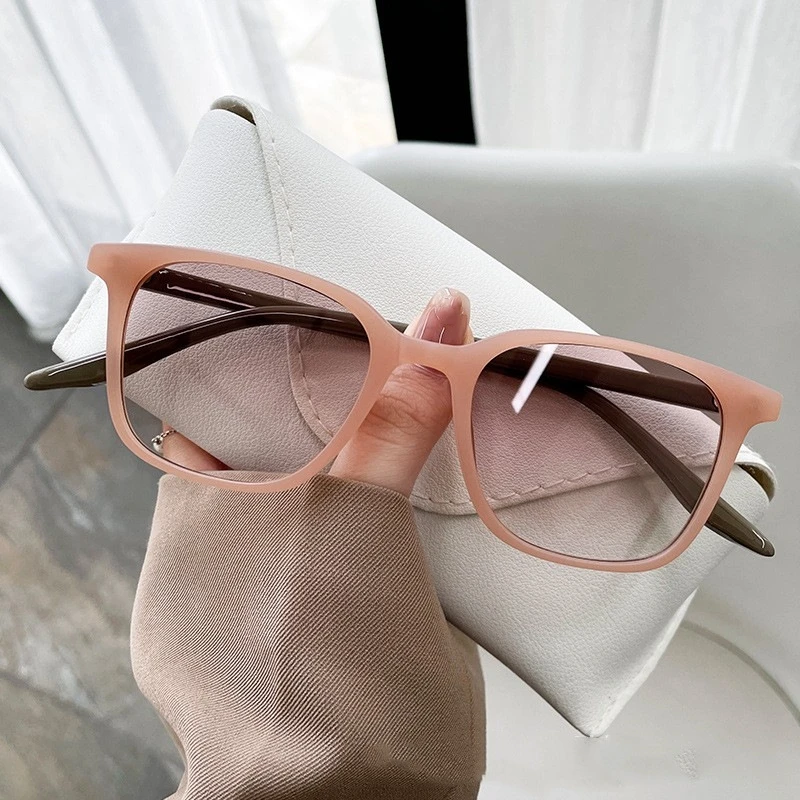 Women Fashion Outdoor UV400 Sunglasses Retro Ladies Sqaure Frame Sun Glasses Goggles Unisex Luxury Design Cat Eye Eyewear