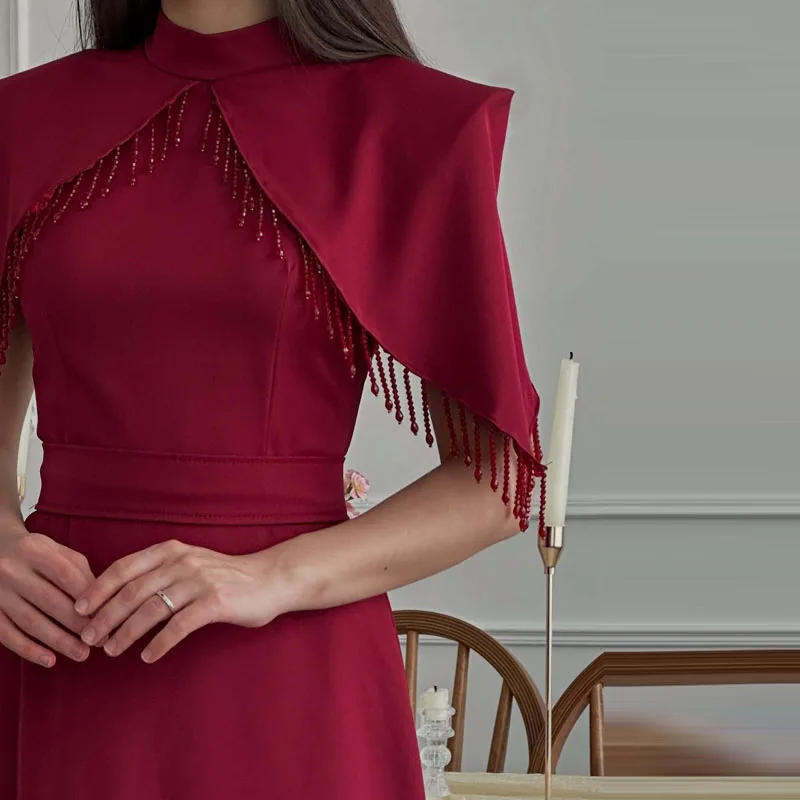 Elegante hooggesloten feestjurk met sjaalmouwen Damesmode Kwastje Splicing Avondjurk Casual taille Slanke effen plooi Rode jurk