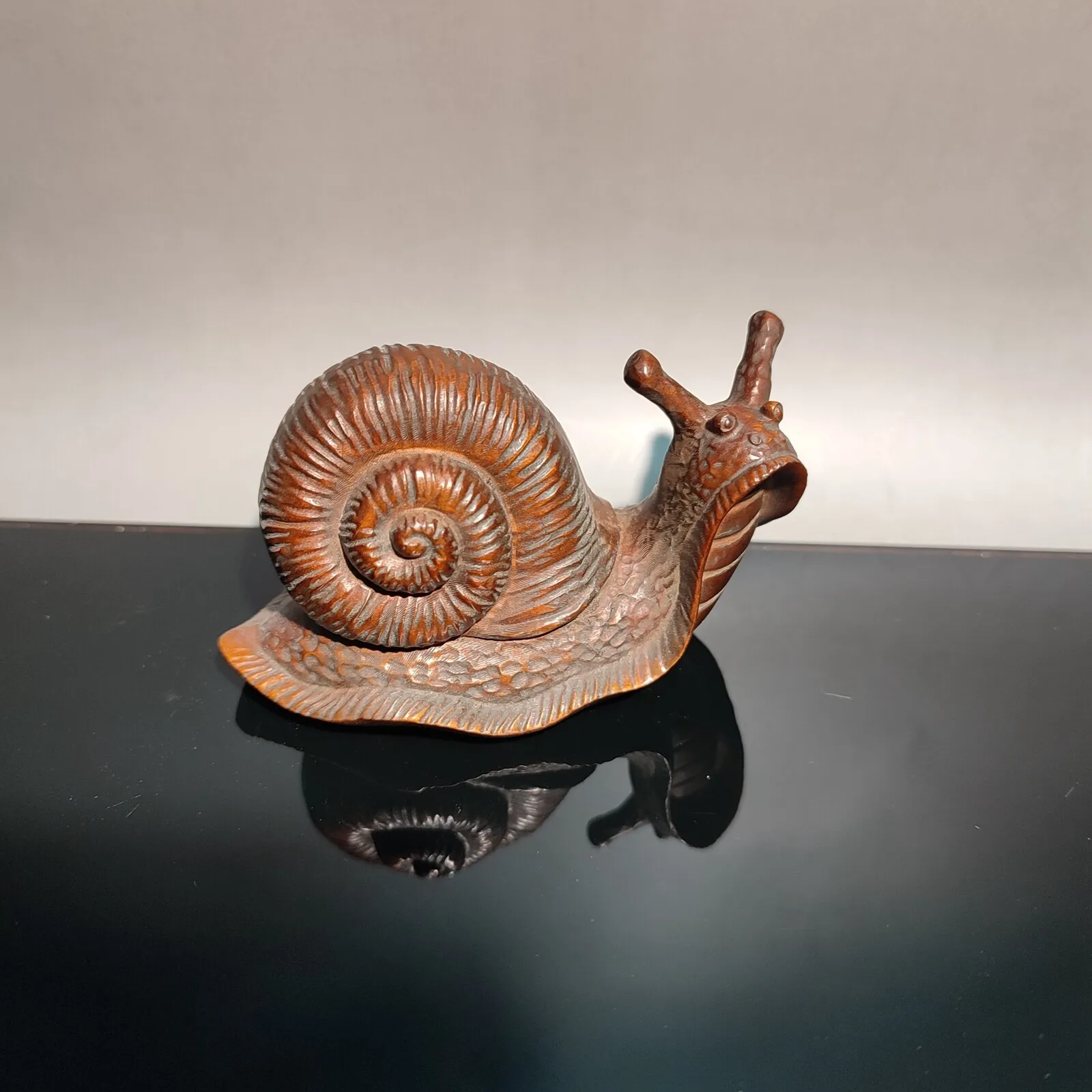 Fine snail vintage boxwood carving beauty figurine Wood carved home decor Gift