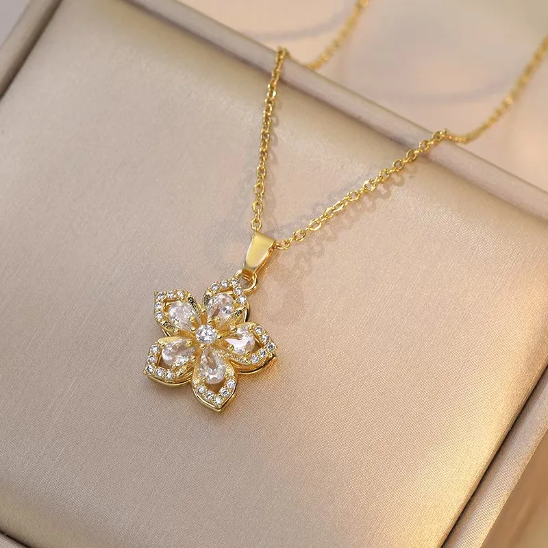

Elegant Colored Rotating Bauhinia Zircon Flower Necklace For Women Unisex Minimalist Petal Rhinestone Necklace Jewelry Accessory