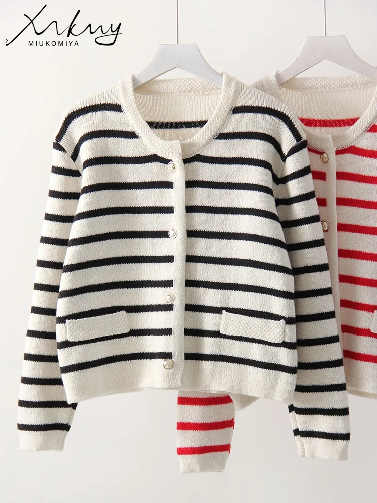 Autumn Black And White Striped Cardigan Women Short Knit Jacket Outerwears Casual Thick Cardigans For Women 2024 Elegant Tops