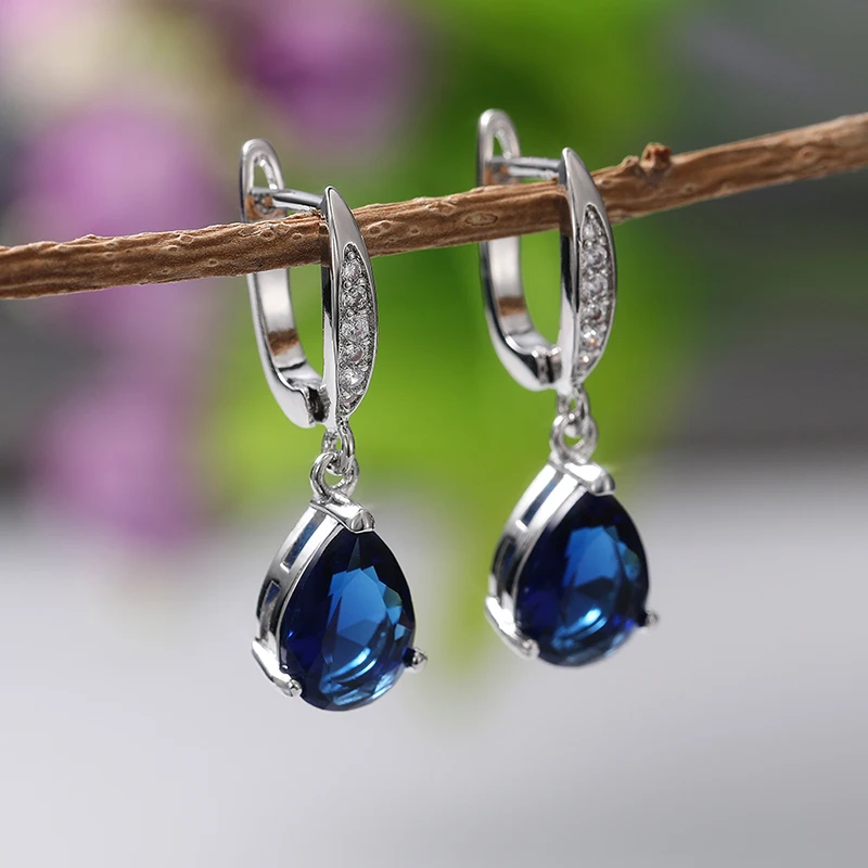 Huitan Wunderschöne wassertropfenförmige blaue Zirkonia-Tropfenohrringe für Damen, Abendparty, elegante Accessoires, klassischer Schmuck – Detail 5