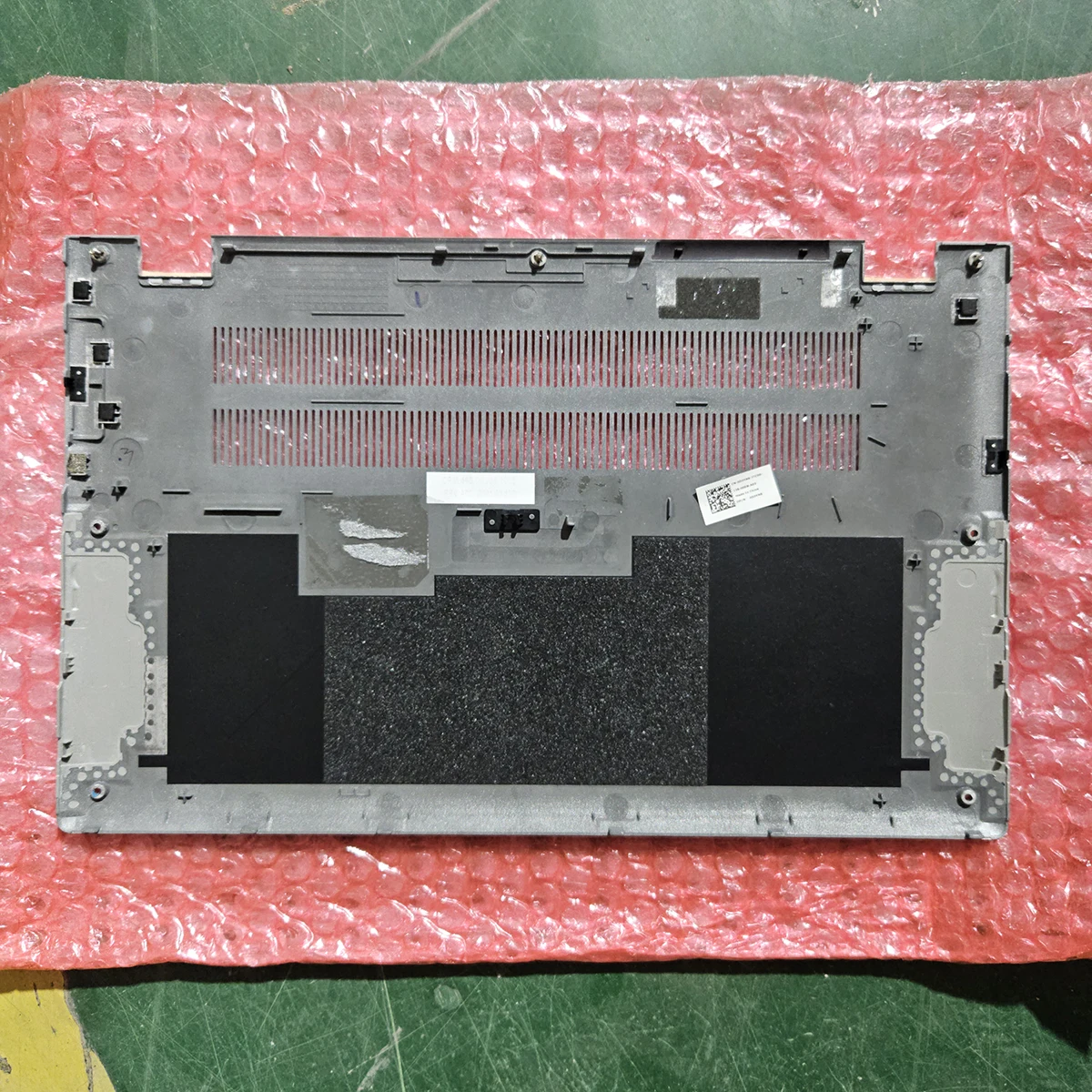 New Original For Dell Inspiron 13 7300 Series Laptop Bottom Base Cover Lower Case Assembly D3YN9 460.0KV08.0003