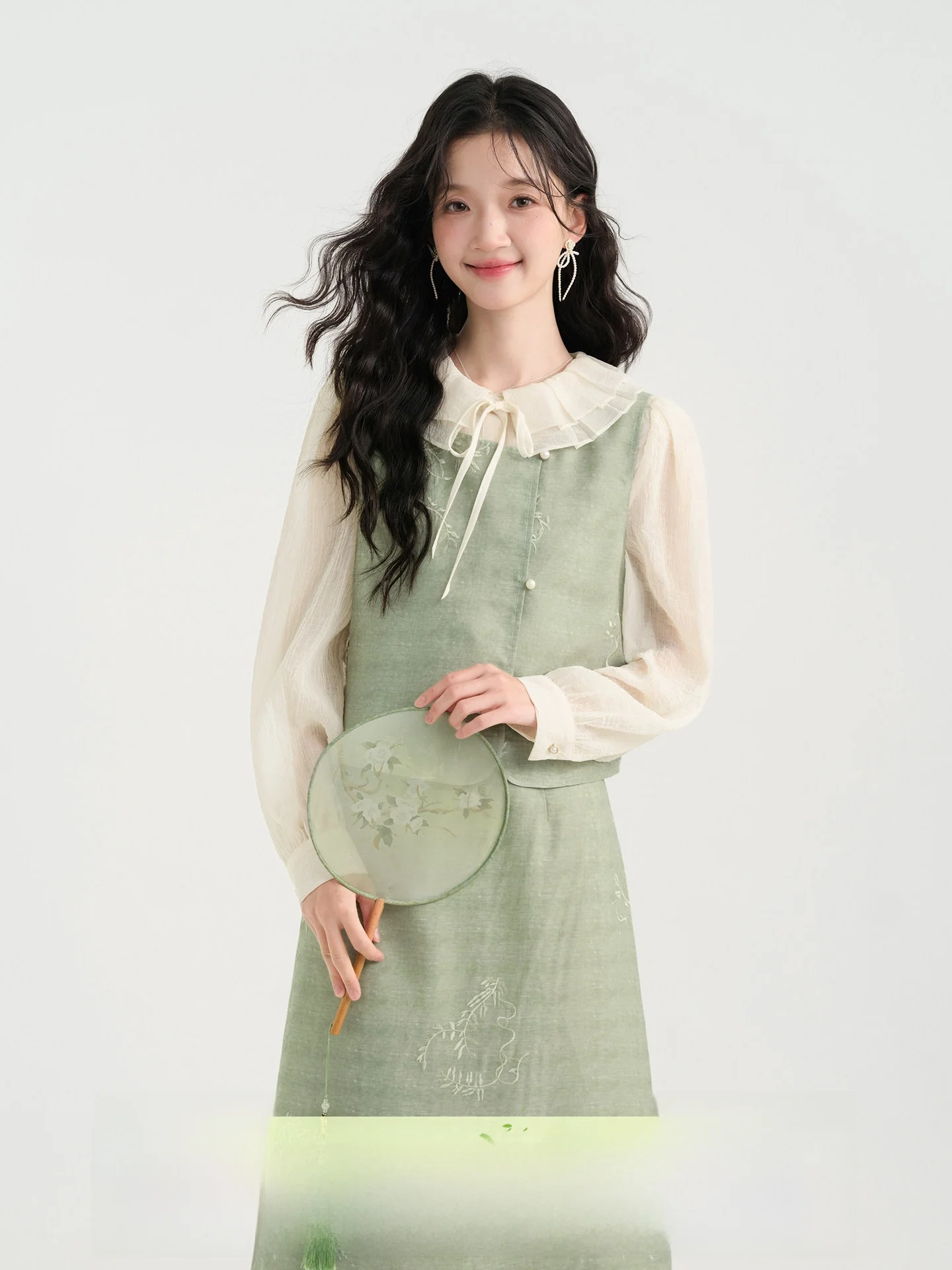 

New Chinese Style Embroidery Set Women's Spring Shirt Vest Skirt Three Piece Set Traditional Artistic Fashion Ensemble