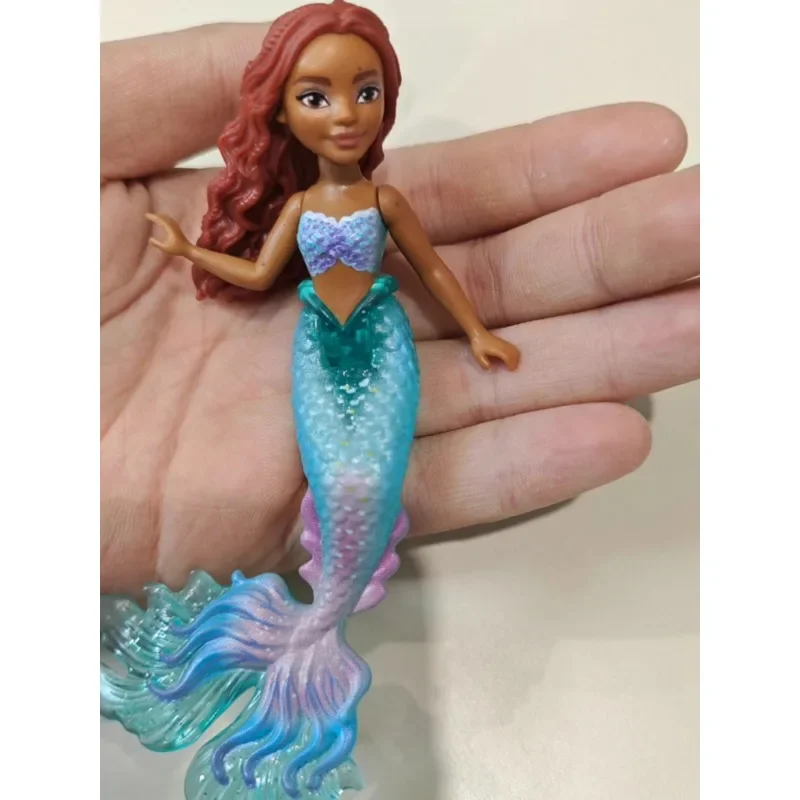 Figuras coleccionables móviles articuladas de la Sirenita Ariel, adornos para pasteles, regalos para niñas, en Stock